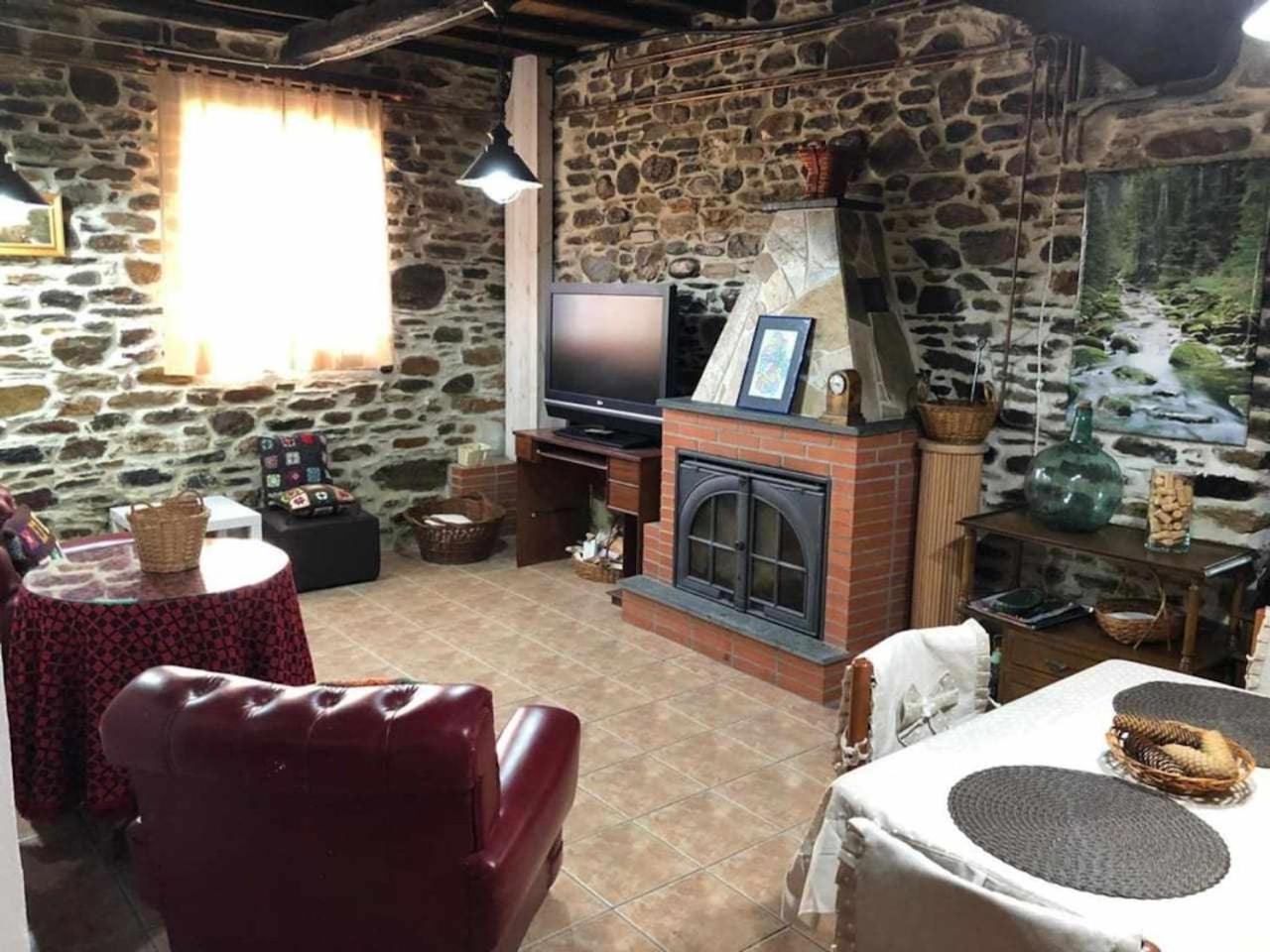 Casa Do Hiebra Alojamiento Rural Ribeira Sacra Castroncelos エクステリア 写真